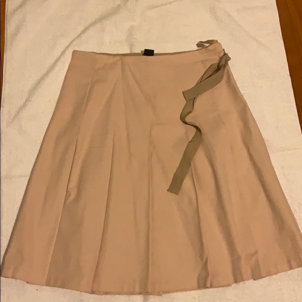 Light pink Gap skirt